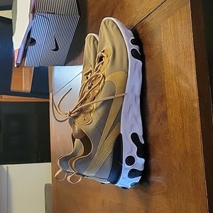 Nike React Element Metallic Gold